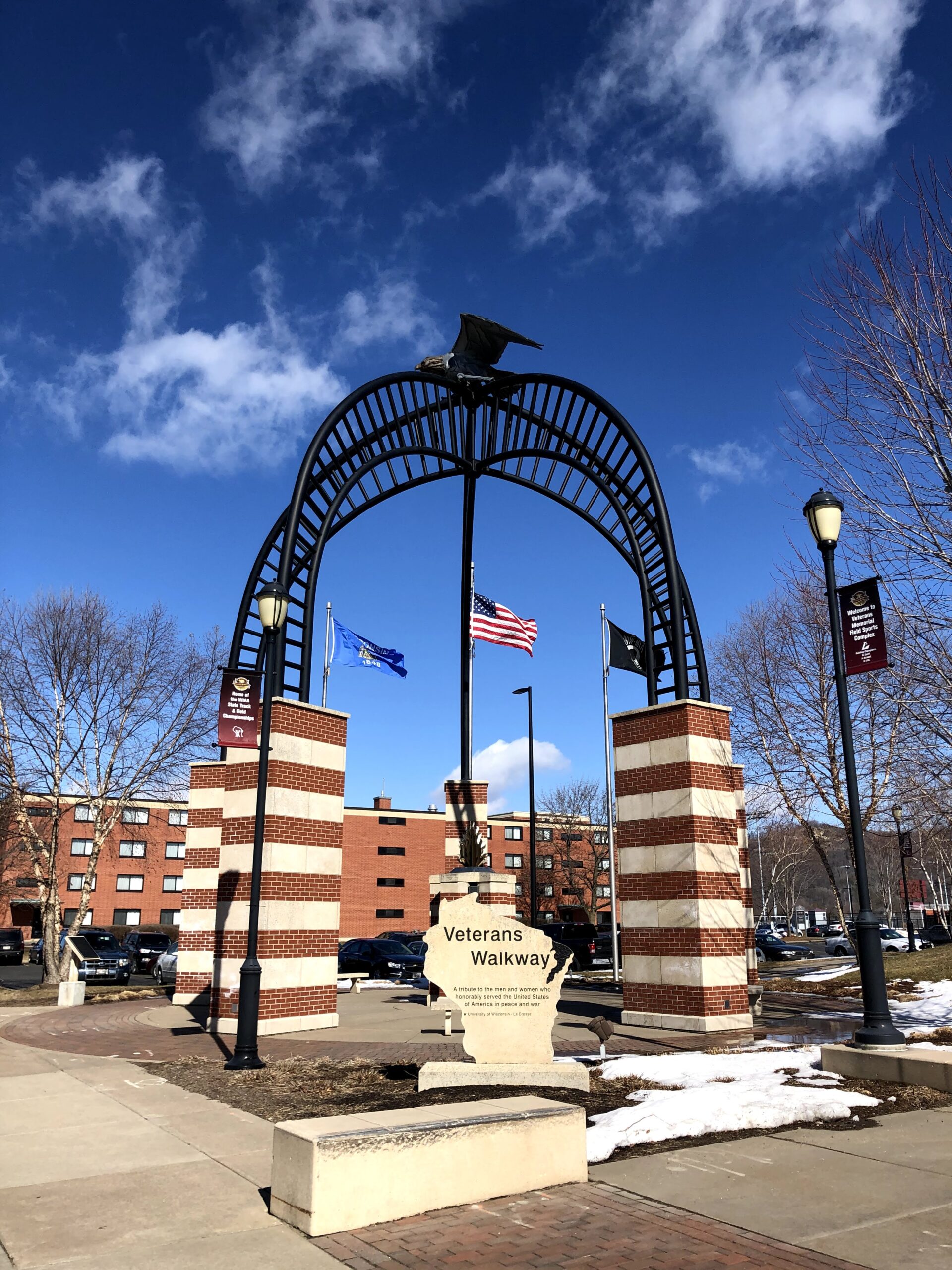 ウィスコンシン大学ラクロス校で撮影したモニュメント。2020年3月3日撮影。