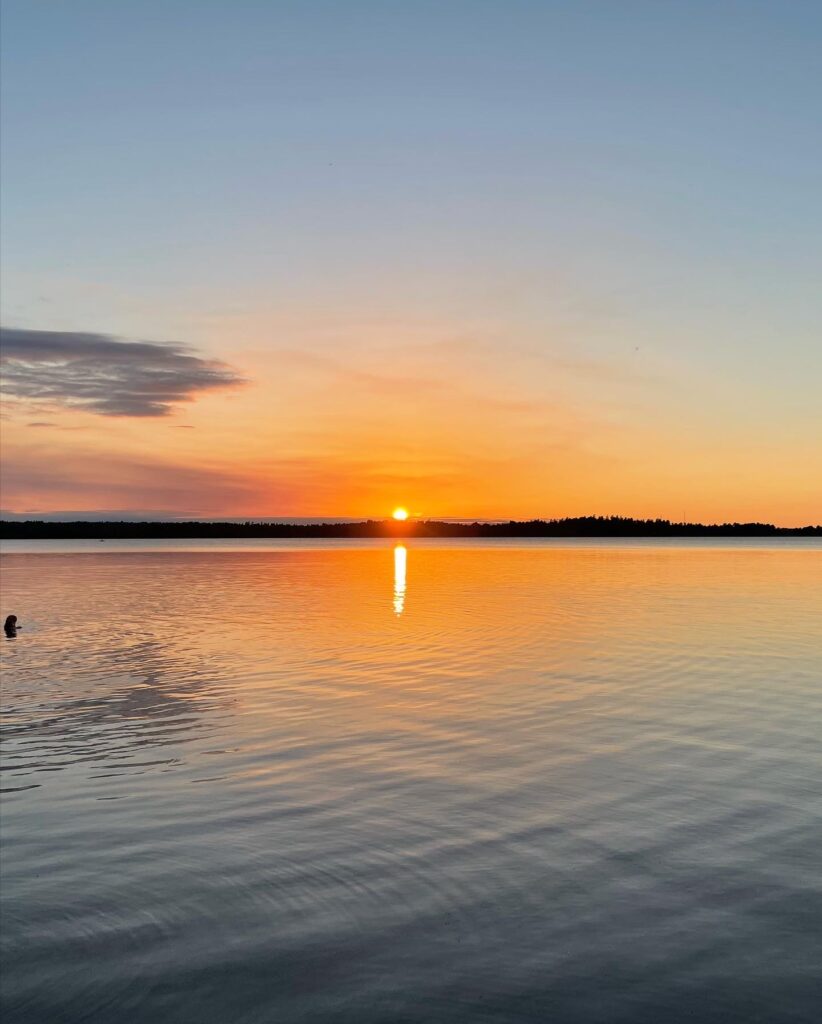 スウェーデンのスモーランド地方、Växjöの池の写真。2022/9/13撮影。